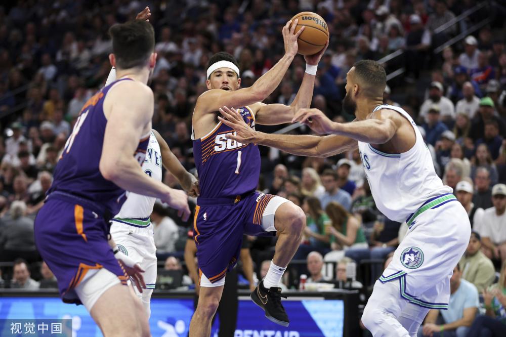 在他指导下 在他指导下