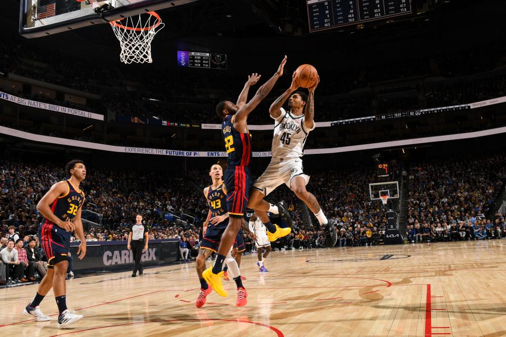 时展现出一 时展现出一