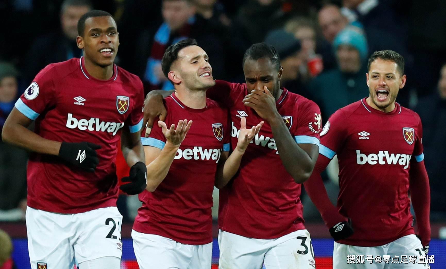 中展现了坚 中展现了坚