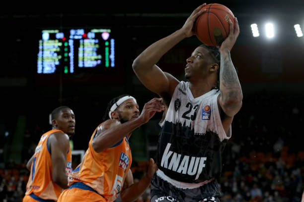 的商业与公 的商业与公